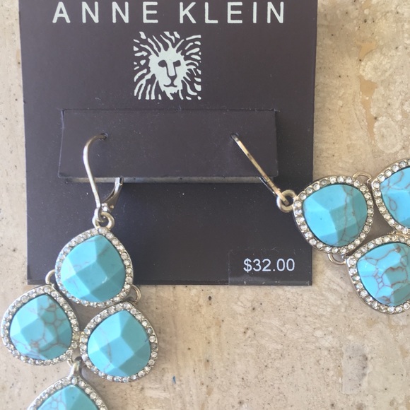 Anne Klein dangle earrings - Picture 4 of 4